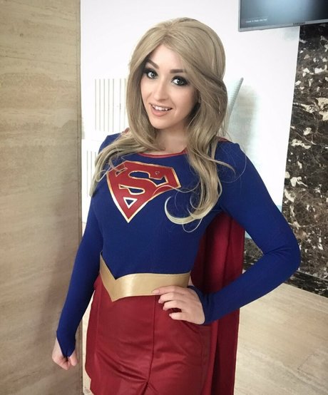 Arty Fakes modèle gratuit galerie