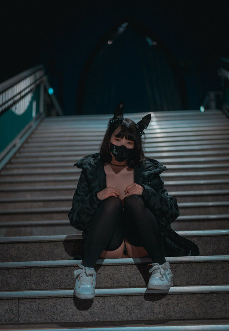 Djawa Jenny étoile sexy images