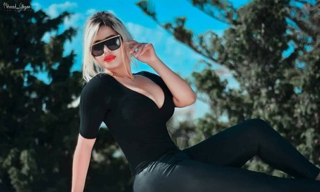 Ahlem modèle hd photos