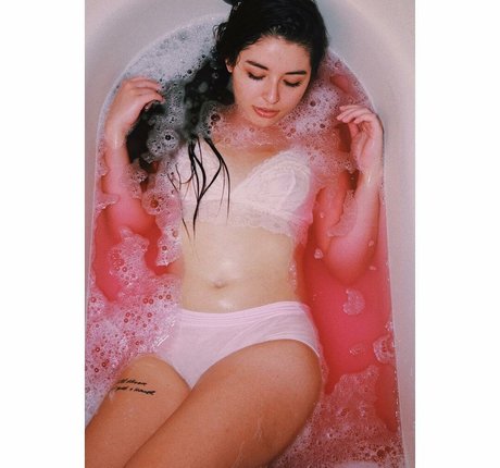 ébène courbée onlyfans hd parfait galerie