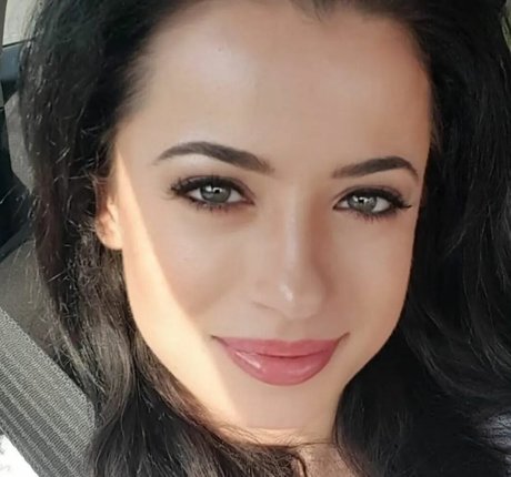 LunaLux ASMR star du porno gratuite image