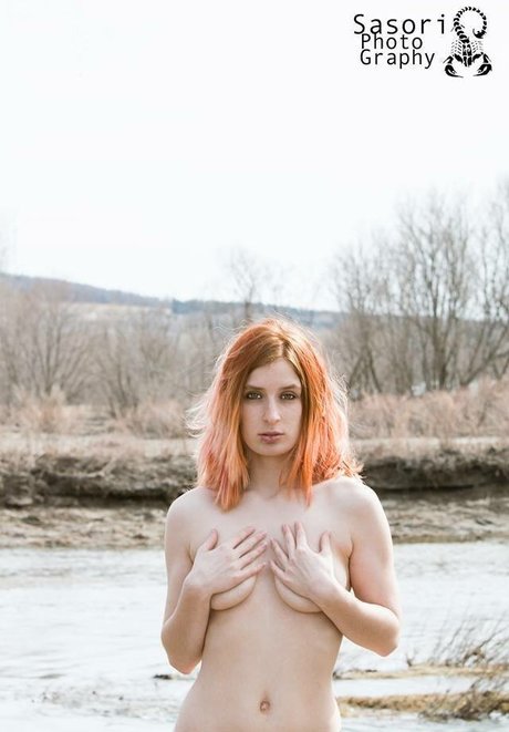 Sanny Chixy jolie étoile galeries