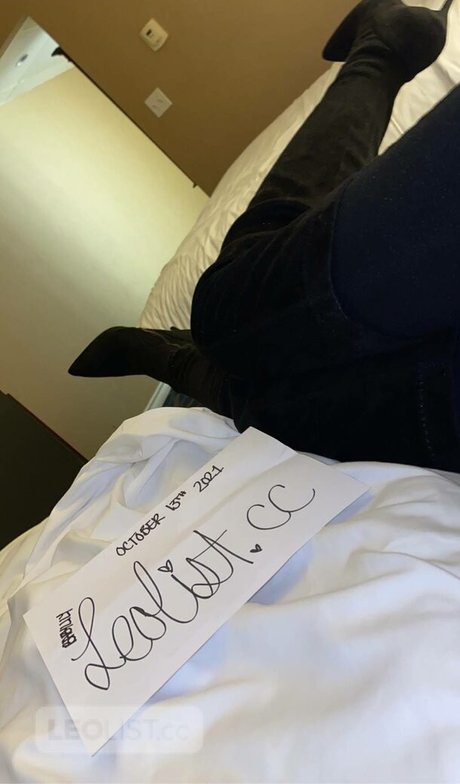 Baby Lily xxx star du porno photo