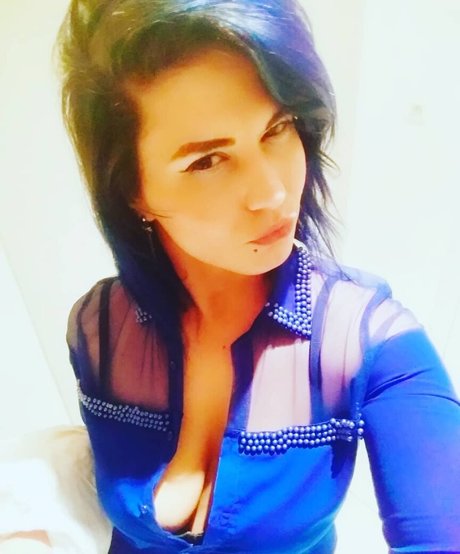 Aroua Dh actrice adulte galerie