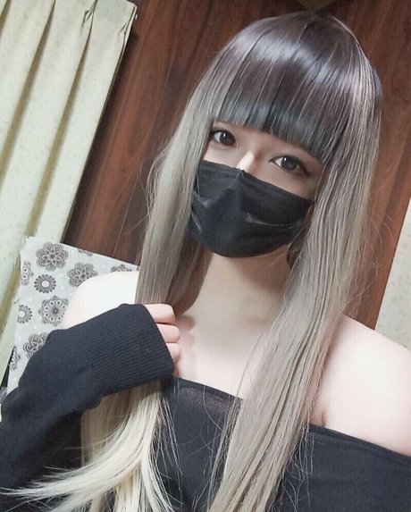 Luviass CD modèle nu collection