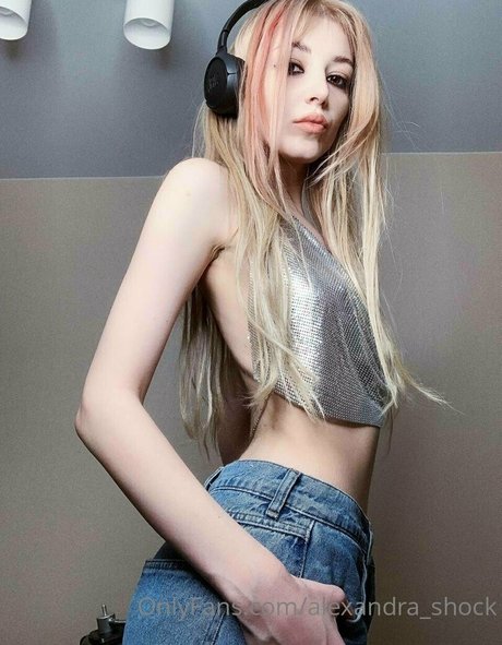 alexandra shock modèle porno collection