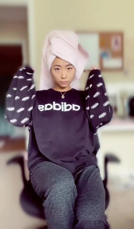 Jennie SoYoung étoile chaude galeries