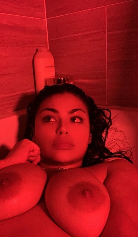 RosalbaNaomi modèle de sexe images