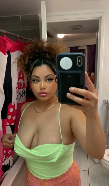 RosalbaNaomi actrice nue photos