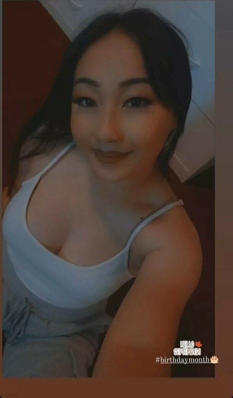 Omgwtfpaa modèle érotique archive