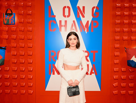 Lucy Hale star du porno parfaite image