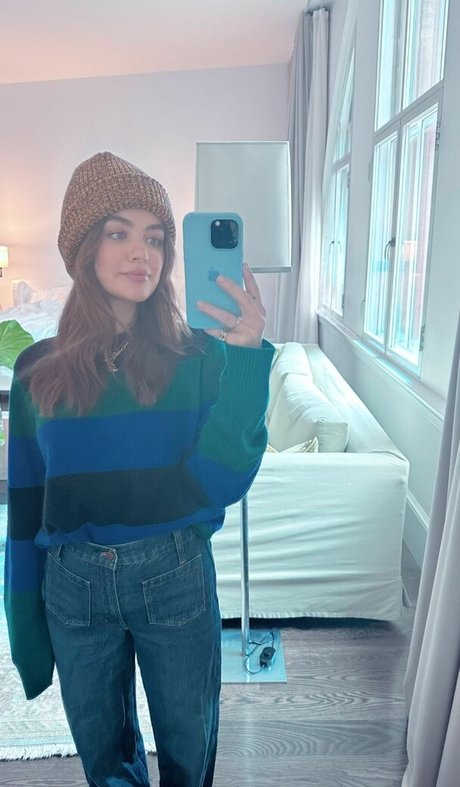 Lucy Hale meilleure star du porno images