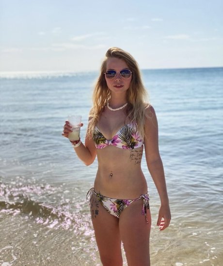 HalieeandKendra modèle de haute qualité image