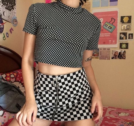 Daniela Montaguth xxx étoile archive