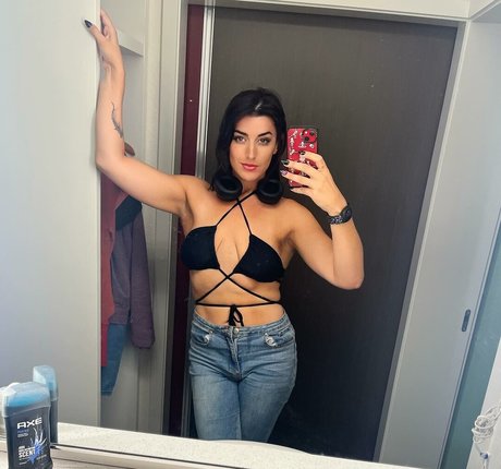 AutisticBimbo étoile sexy images