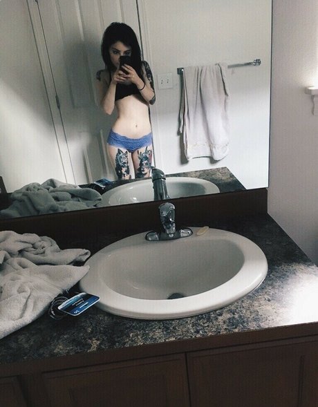 Witchfern modèle artistique galerie