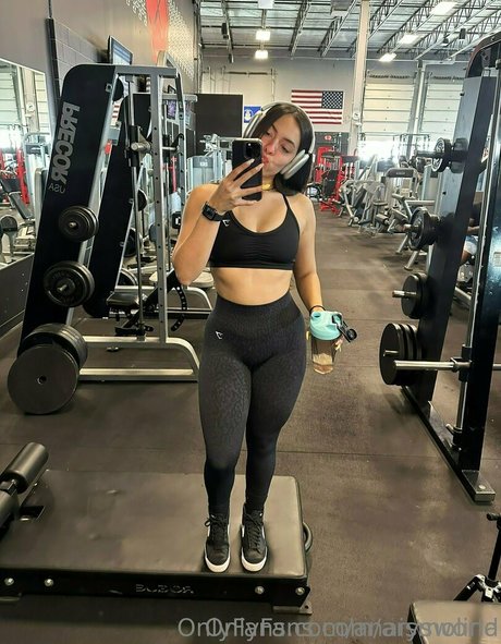 arysworld étoile sexy images