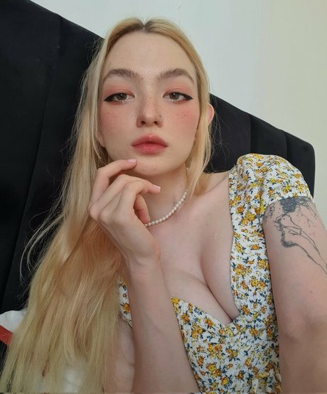 akchoriii star du porno gratuit img