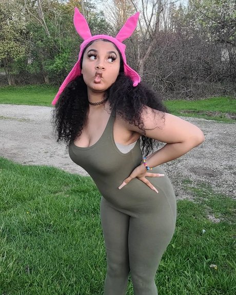 Animated Aja star pornographique des photos