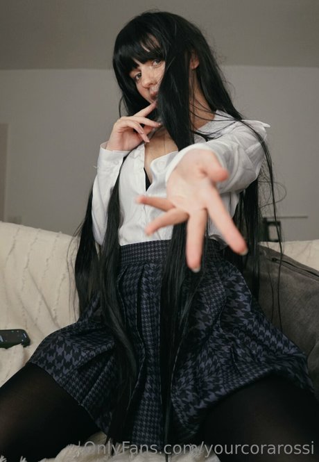 Cora Rossi modèle adulte archive