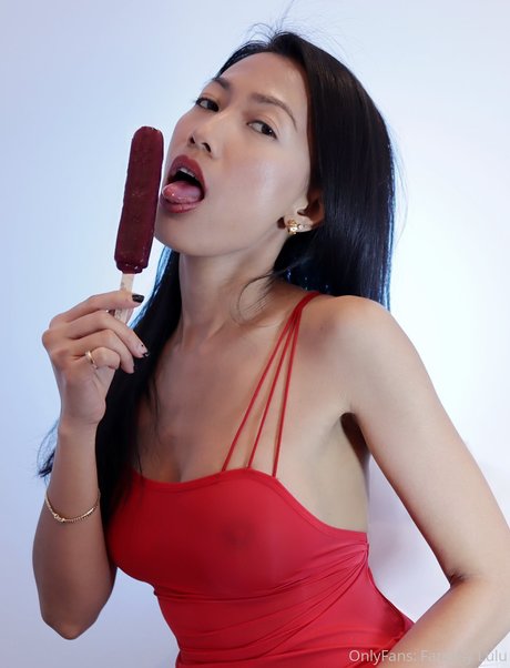 Fantasy Lulu étoile nue images