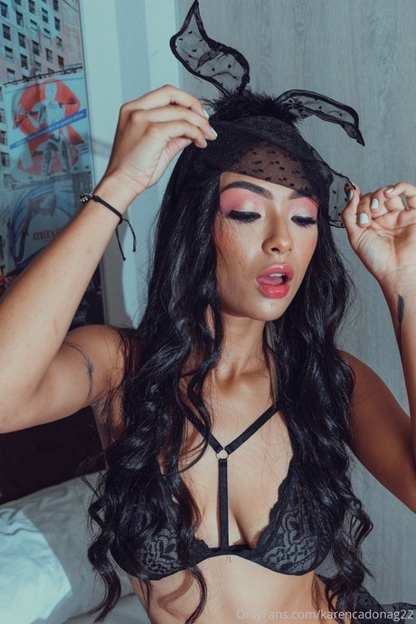 Karen Cardona Garces modèle adulte photo