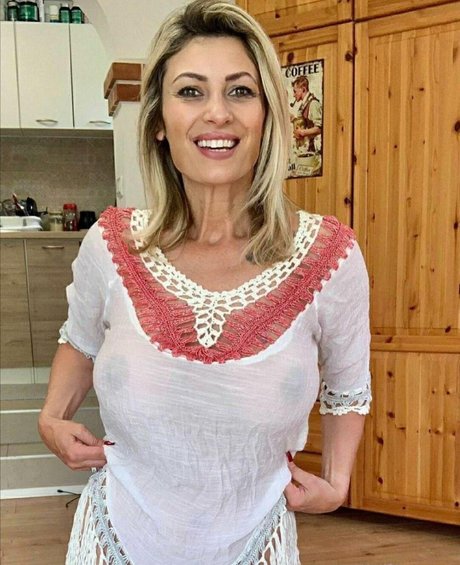 Lussyberry modèle sexy des photos