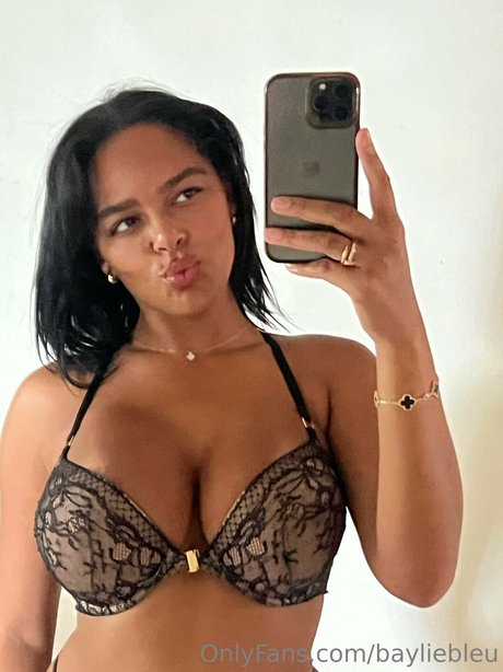 Bayliebleu star exclusive photos