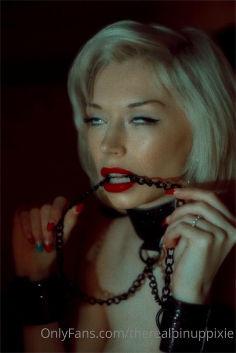 Pinup pixie modèle nu photo