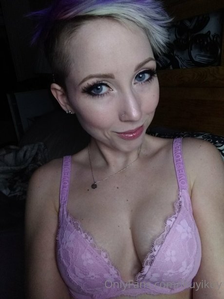 Ikuy Cosplayer actrice adulte img