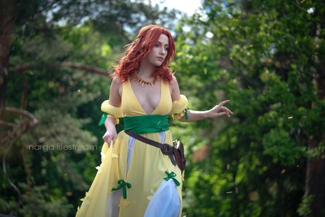 Narga Aoki étoile nue archive