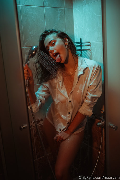 Maarya star du sexe img