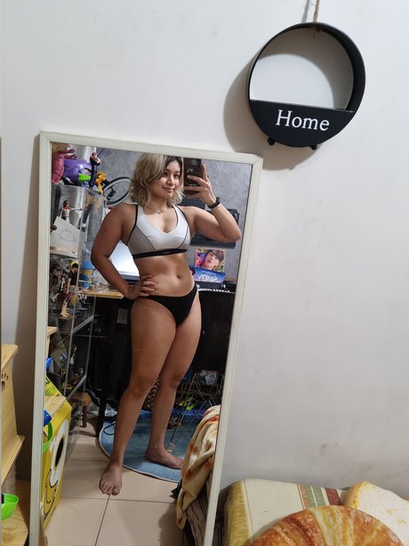 femme seulementfans art sexy photo