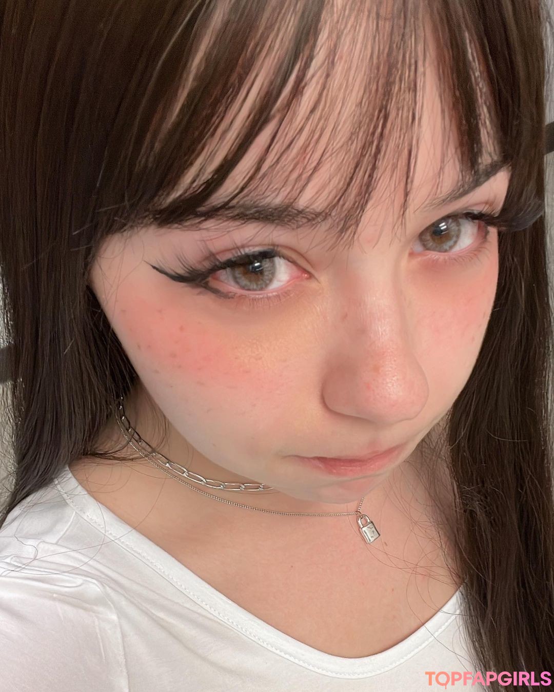 milf aux cheveux noirs onlyfans sexe parfait galerie