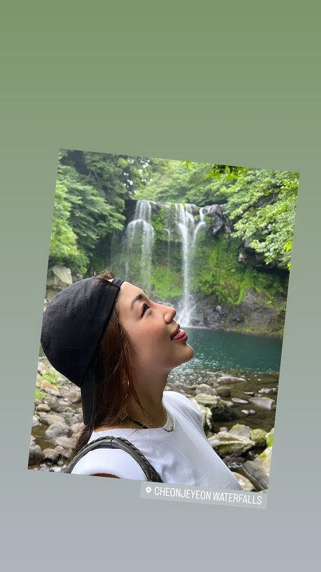 Dajin modèle chaud archive