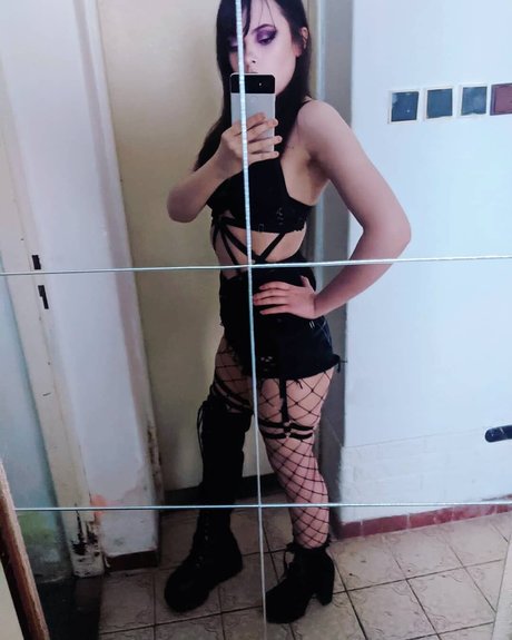 Hailly Senpai étoile adulte images