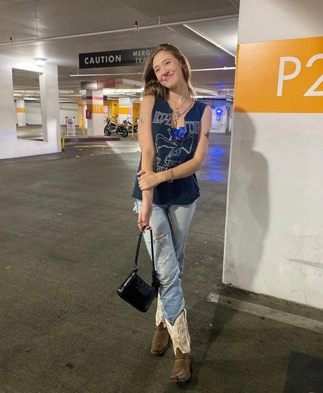 Jordan Burton star du porno érotique archive