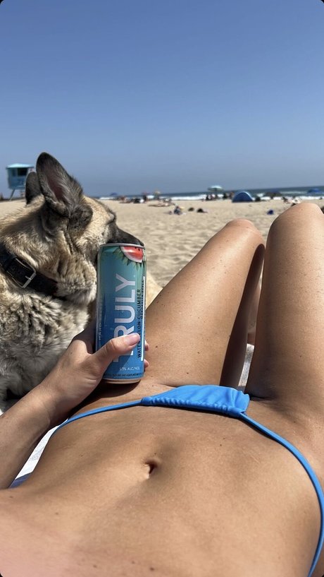 Krisondra Daigneault star du porno hd photo