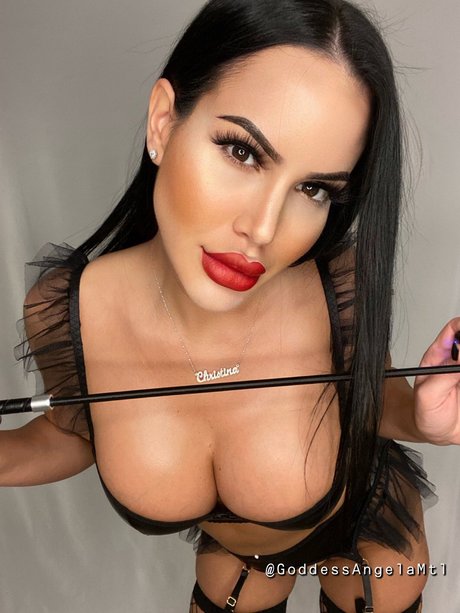 Goddess Angela modèle joli collection