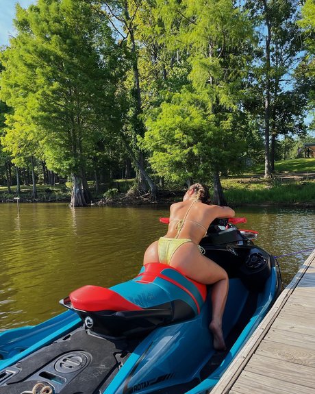 éjacule sur la chatte onlyfans hd sympa photos