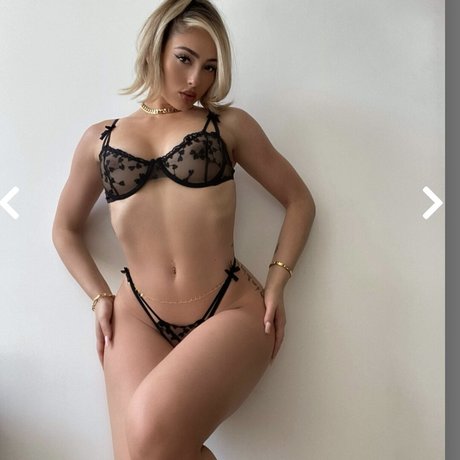 Gabriella Farias étoile sexy archive