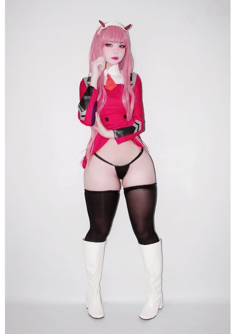 Little mewi star érotique collection