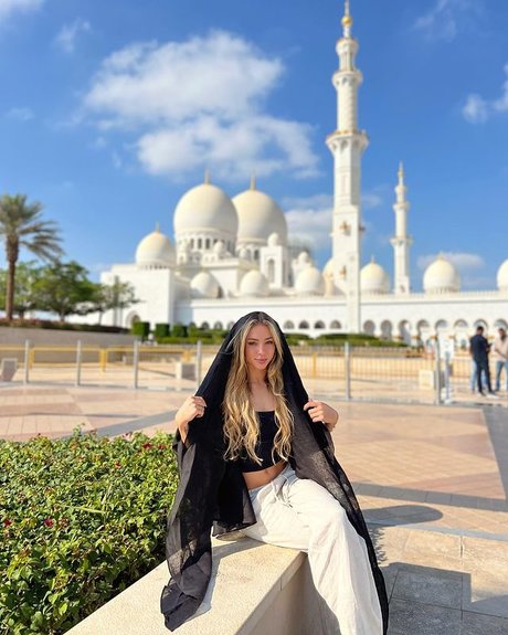 blonde étudiante onlyfans haut xxx galeries