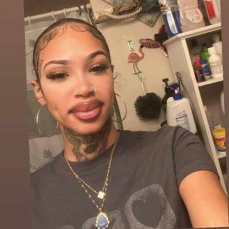 fellation en bikini onlyfans porno érotique photos