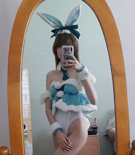 Kiki Glitter Cosplay haut de star du porno archive