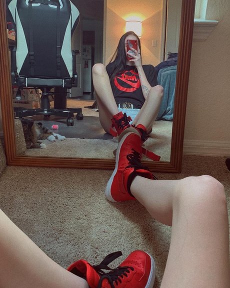 Queen etimy jolie star du porno collection