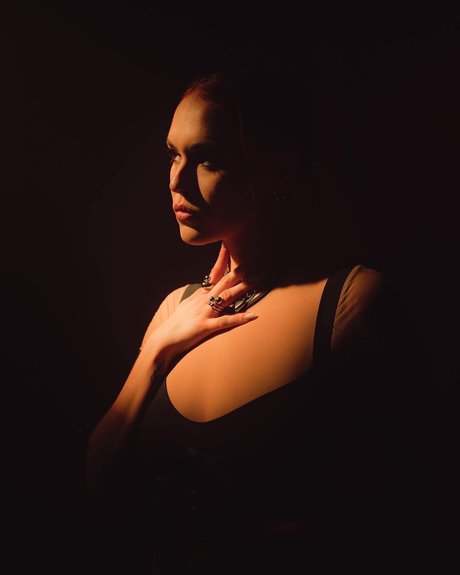 Taylor Upsahl_ star du porno de haute qualité images