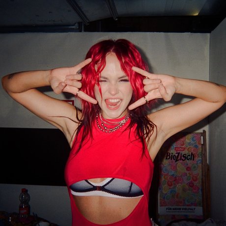 Taylor Upsahl_ étoile adulte galerie