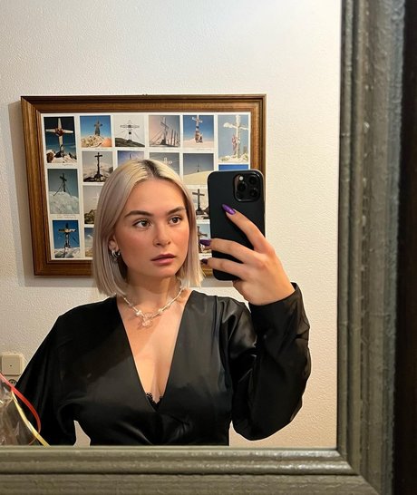 Mathea star du porno gratuit photos