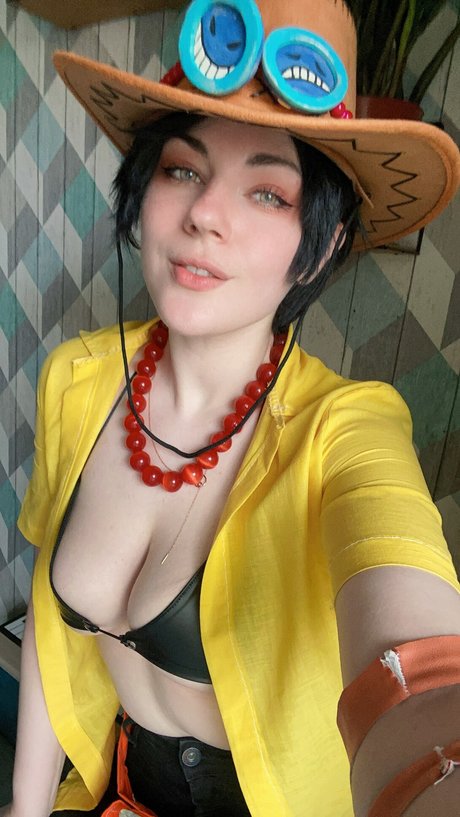 Adamae Dono nus de stars du porno des photos